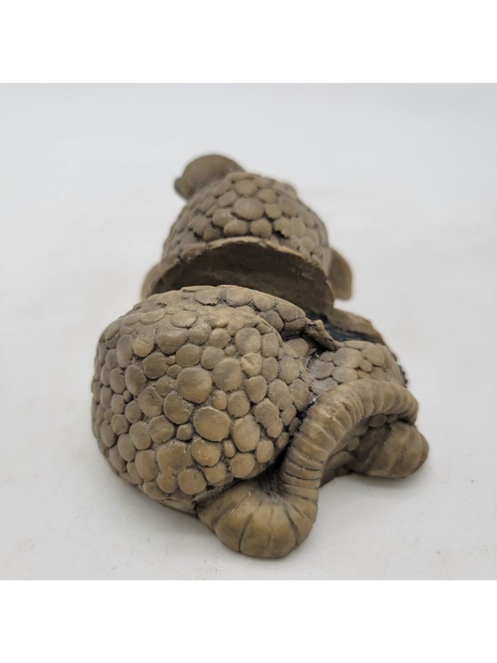 Frumps D&D Studios Roadkill Armadillos Figurine - Picture 4 of 7